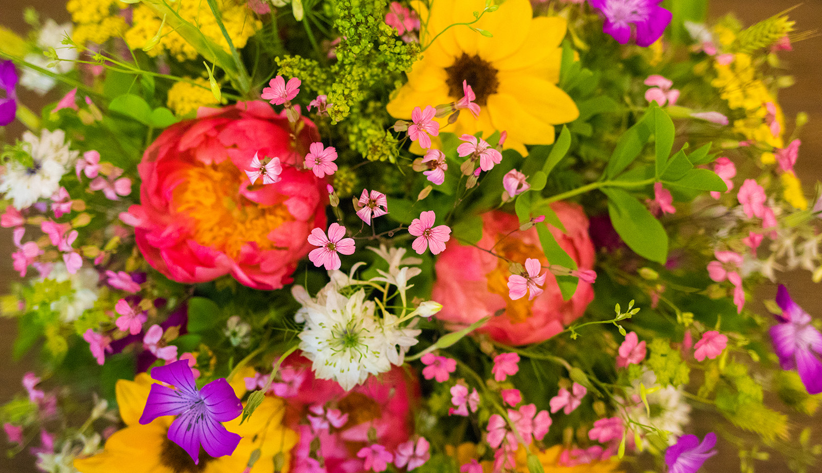 Featured Selection: Local Combo Boxes Packed with Quality Blooms!